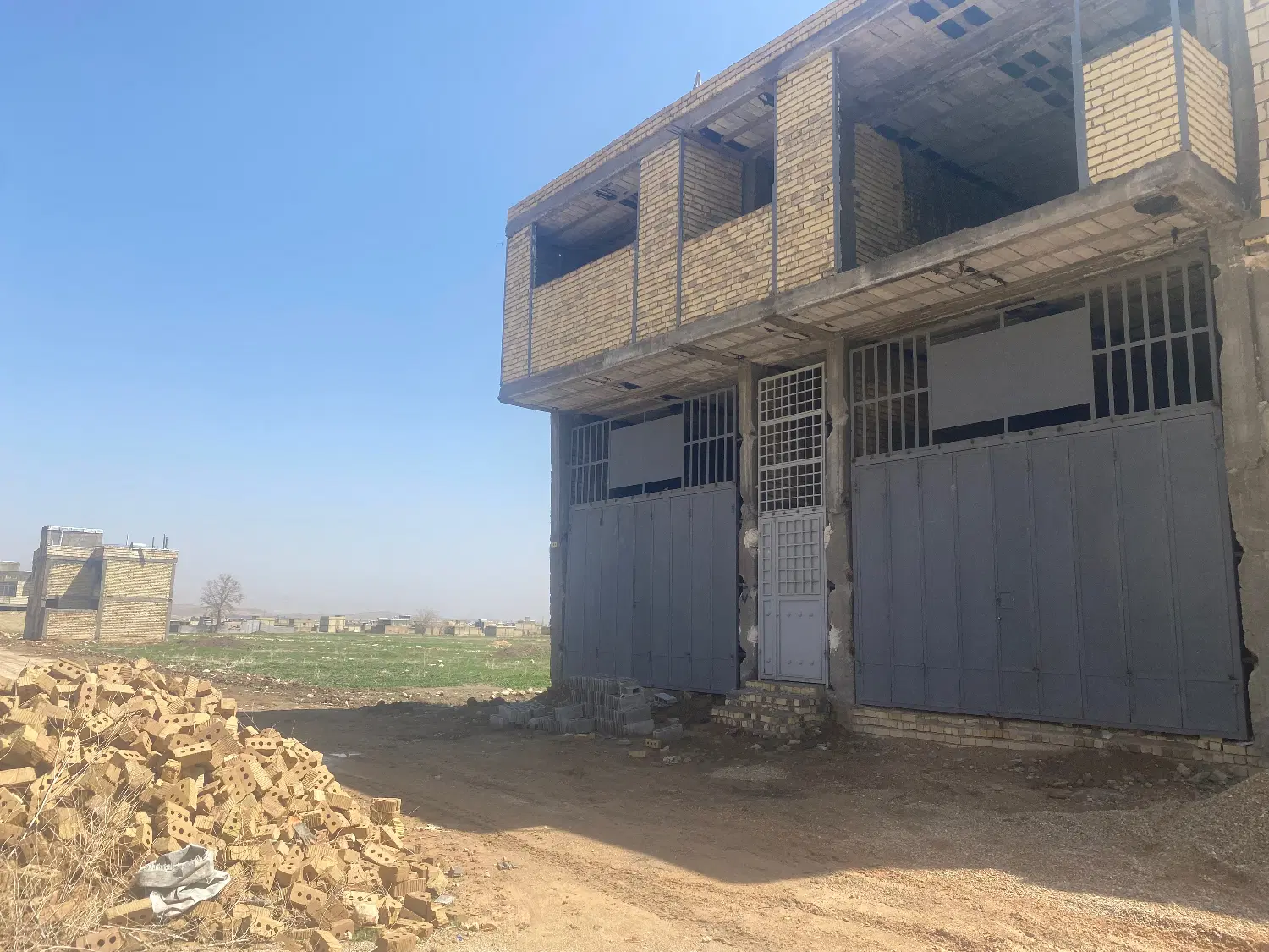( زمین ) تجاری مسکونی شیراز جمال اباد کرونی