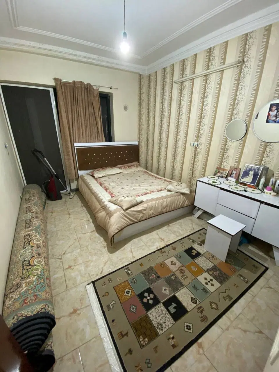 فروش آپارتمان تک واحدی بازسازی شده شیک سه خواب