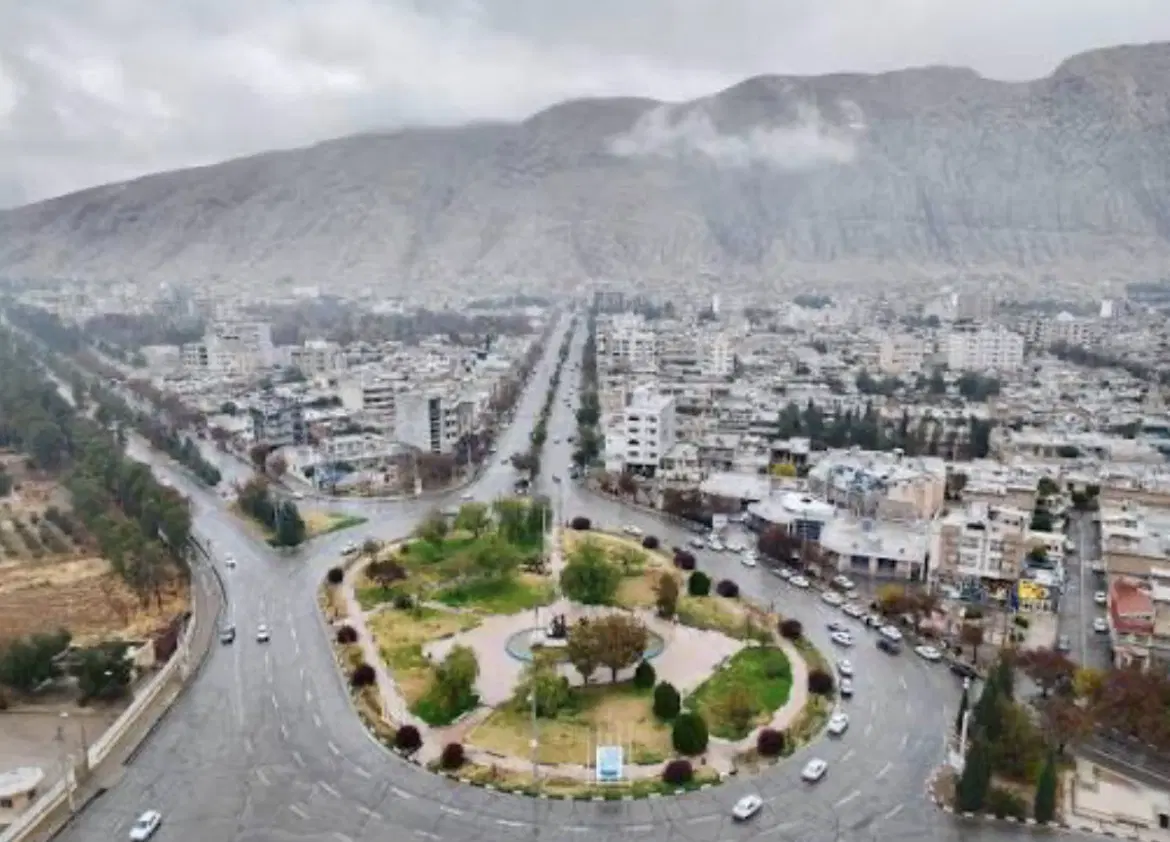 زمین در زرقان روستای چاه سرخ طرح هادی متراژ ۲۵۳متر