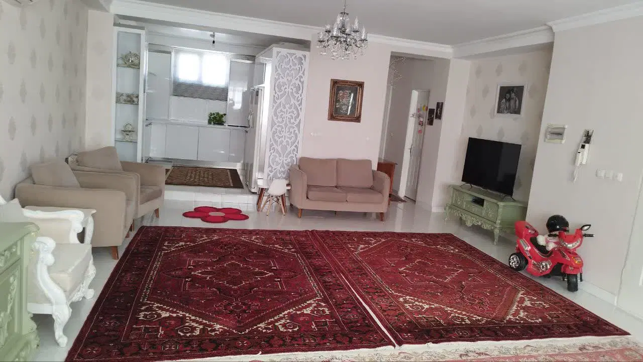آپارتمان شیک ۱۱۰ متر بهار، کوی بابک