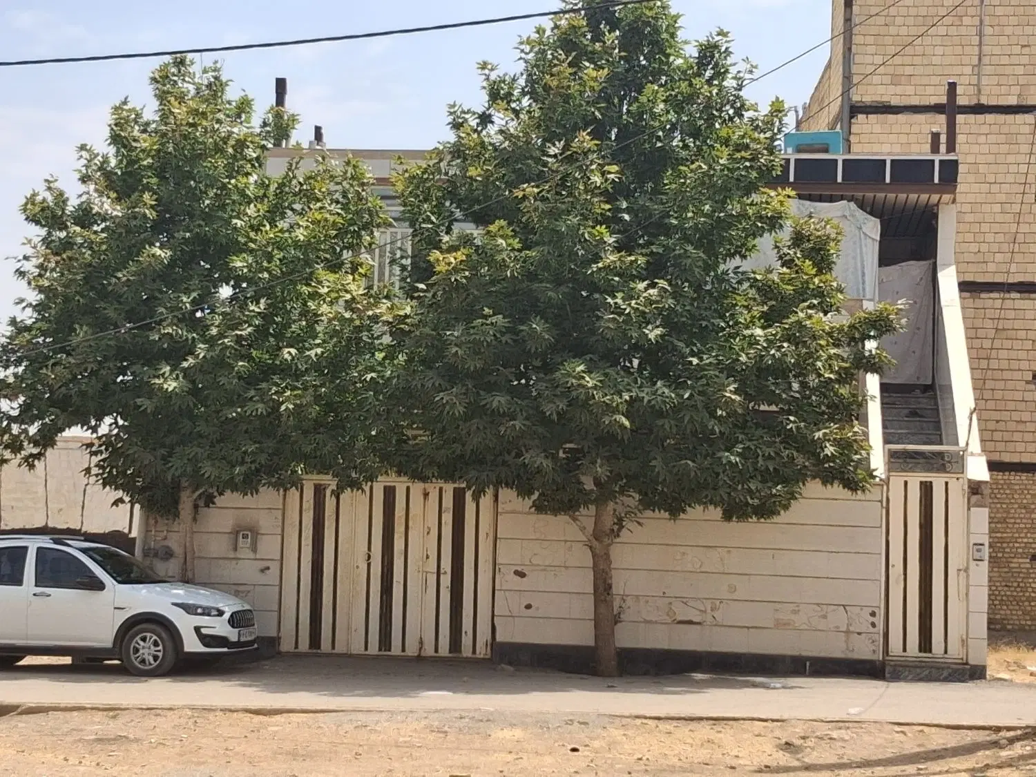 خونه 160متری در قلعه سنگی