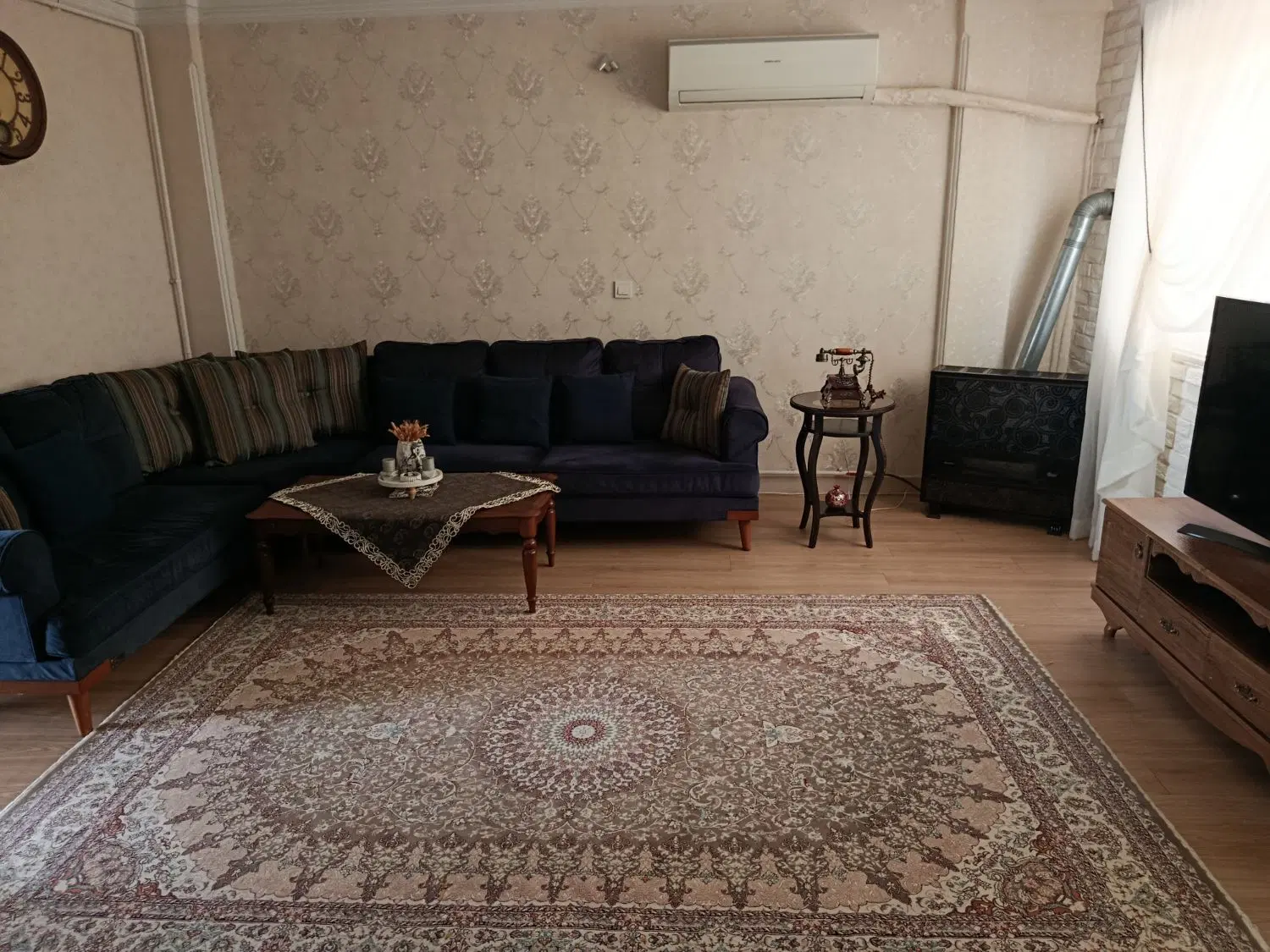 اجاره یک واحد آپارتمان در معلم ۷۰متری