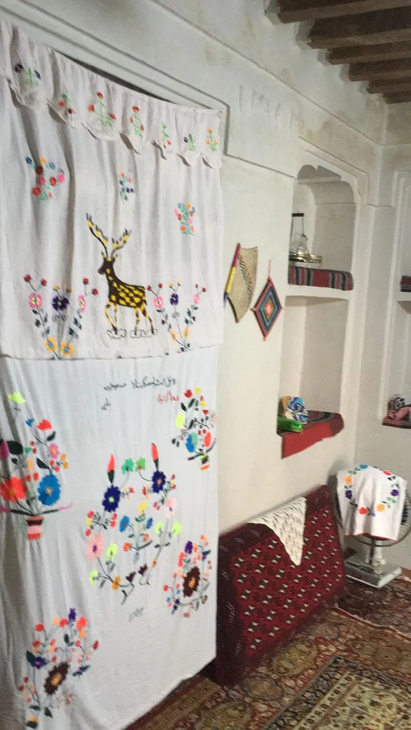 خانه ویلایی خیابان آفتاب 10