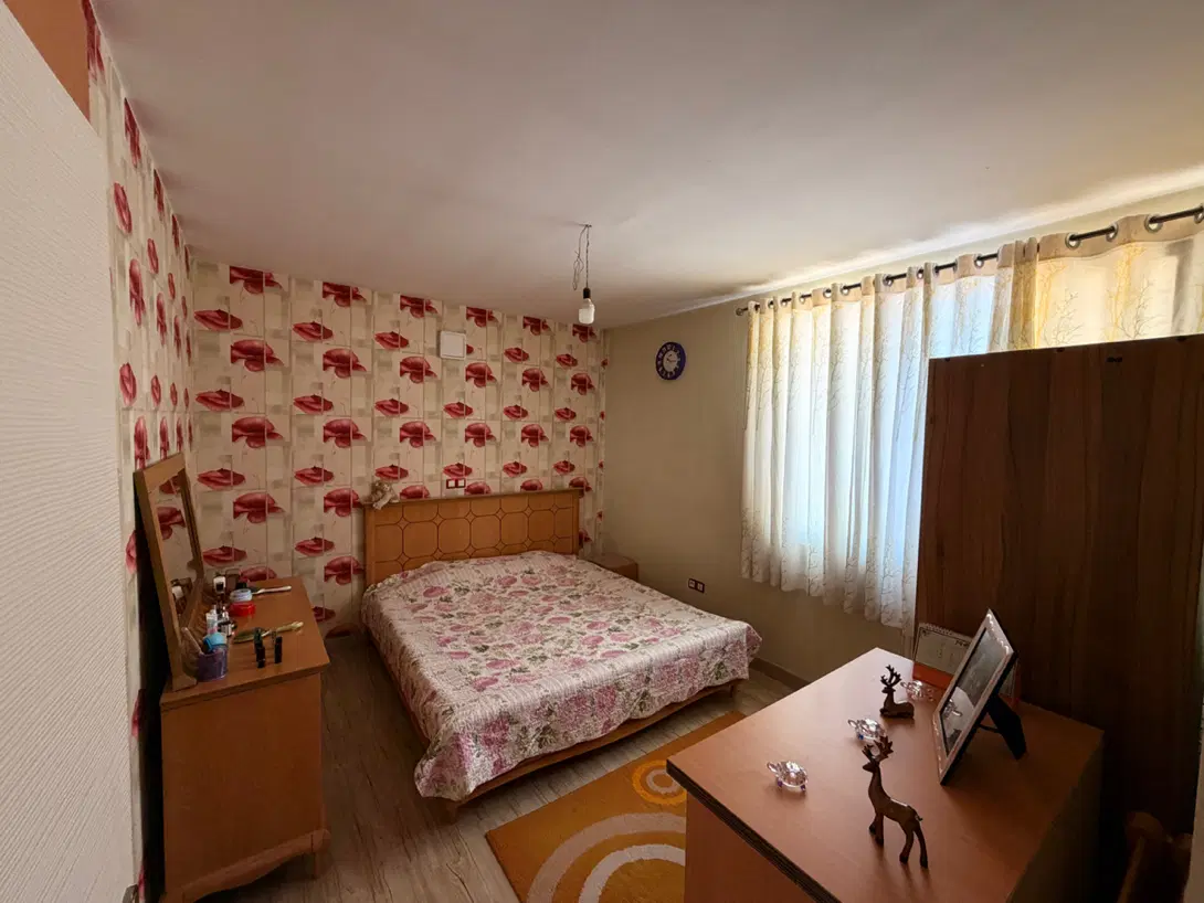 آپارتمان دو خواب سند تک برگ