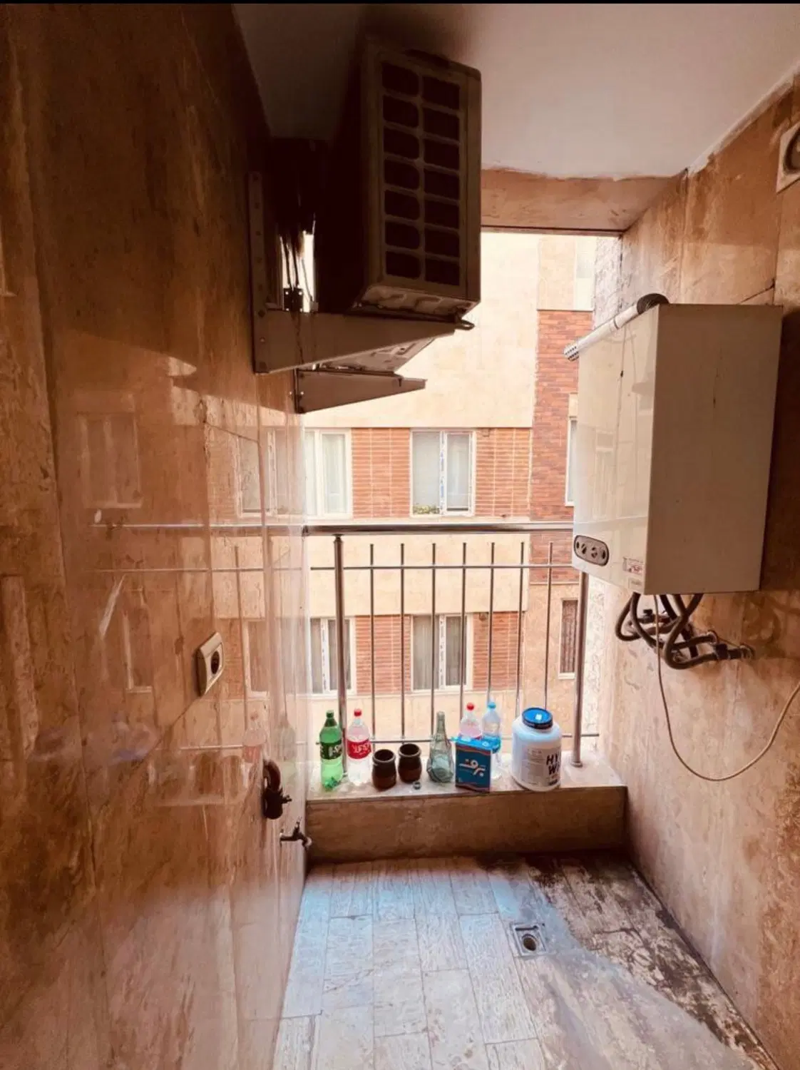 ۷۰متر_استادمعین_۲خواب_فول امکانات_سالن پرده خور
