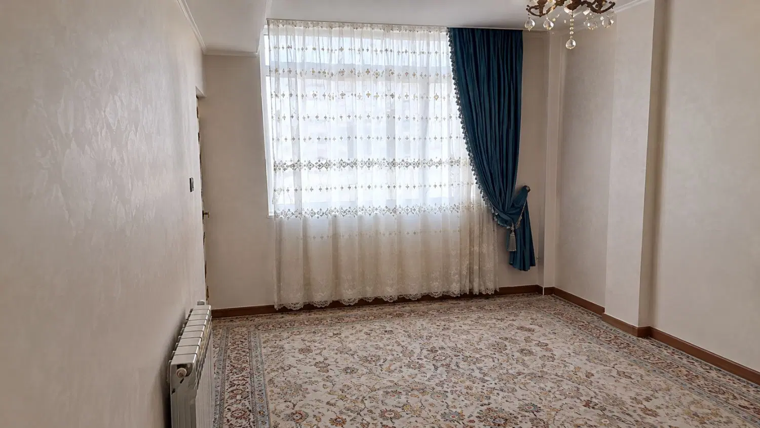 ۱۱۰ متر دوخوابه_طبقه دوم، کلا ۳ واحدی، لوکیشن عالی