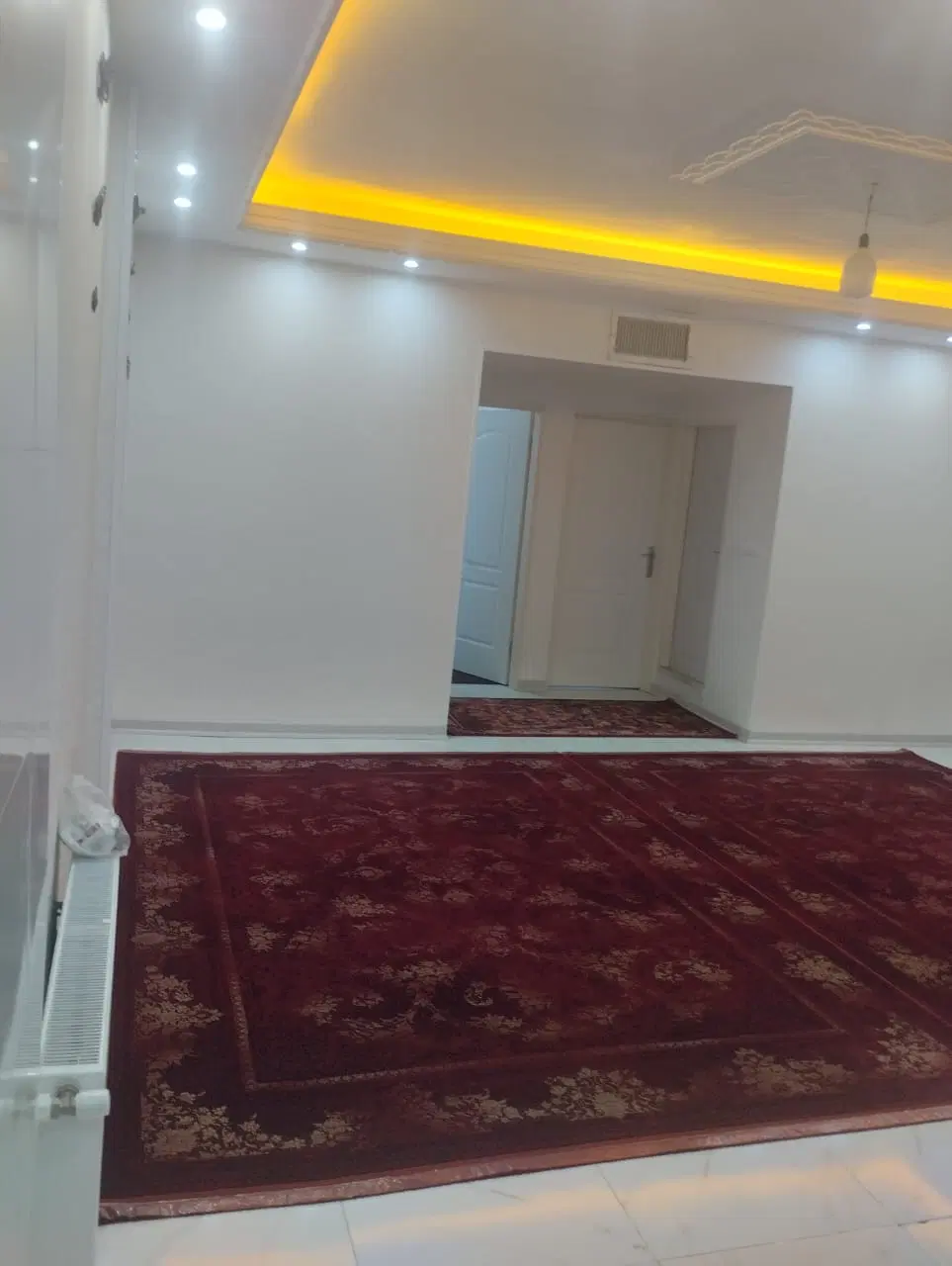فروش واحد نوساز 107 متری دو خوابه