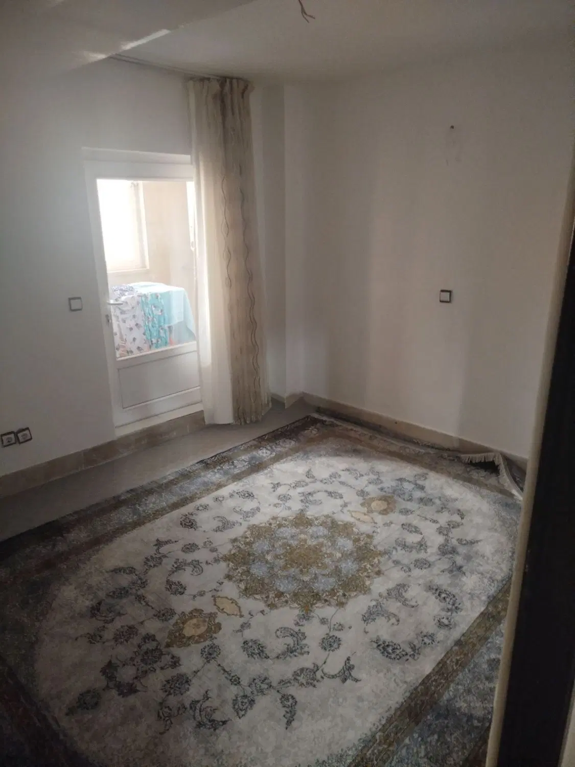 شهرجدیدمجلسی اپارتمان محله ماهان3 طبقه اول