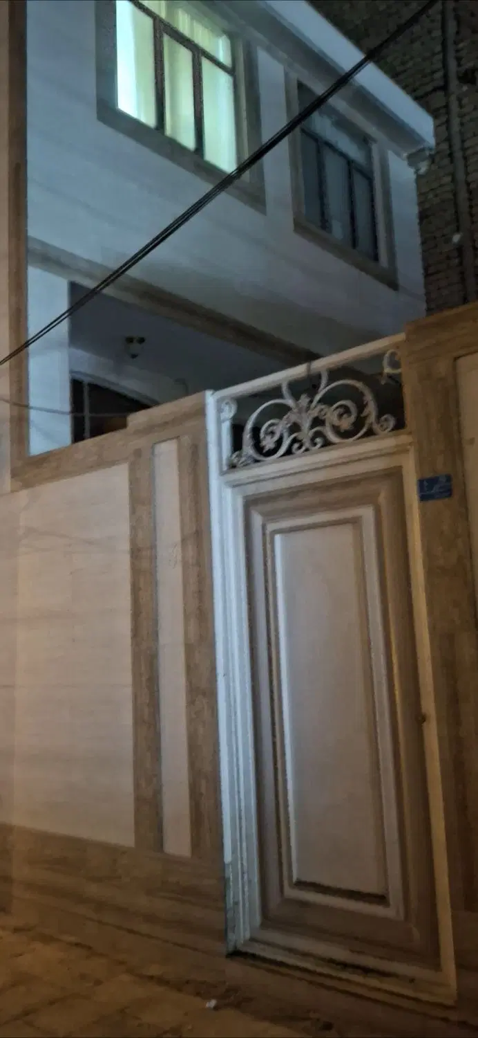 ملک تجاری ومسکونی بحرخیابان توحید