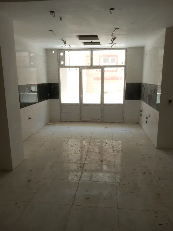 خانه ۹۰ متری با پارکینگ و انباری