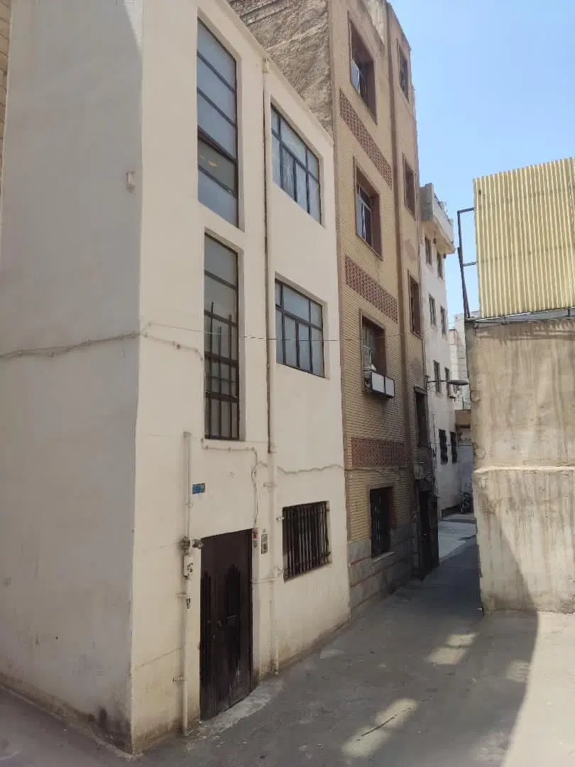 خانه سه طبقه