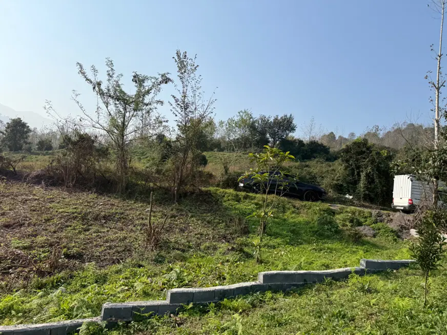 زمین بایرجنب مسکونی