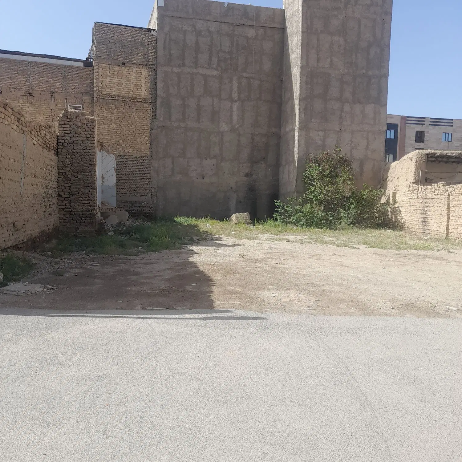 فروش زمین ۳۰۷متر خیابان صفرخانیان