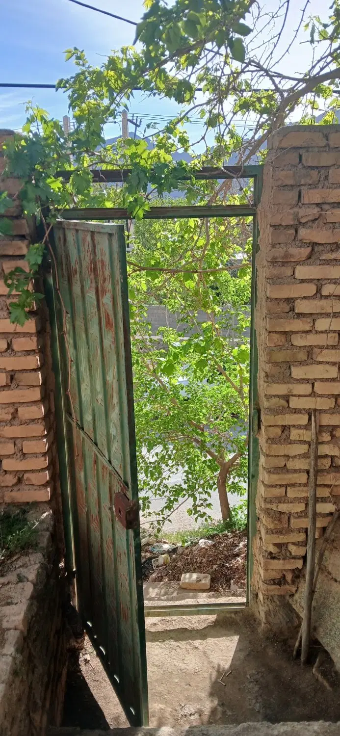 منزل فروشی بنادک سادات