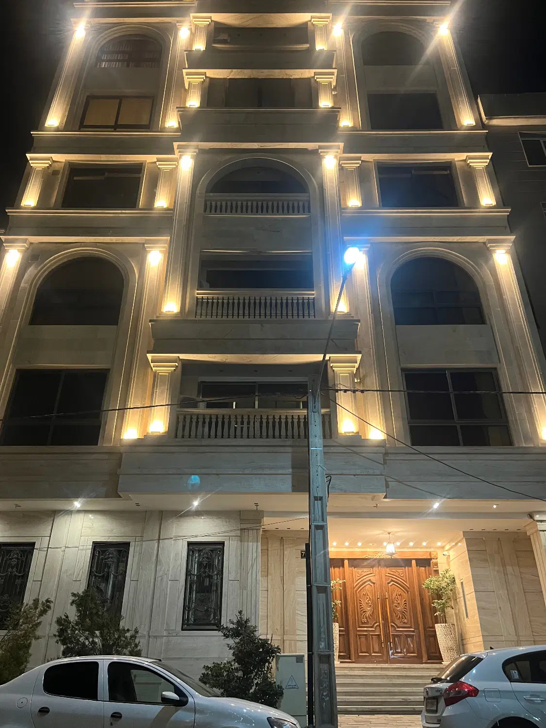 آپارتمان ۱۱۵ متری در تاپ لوکیشن فرشته