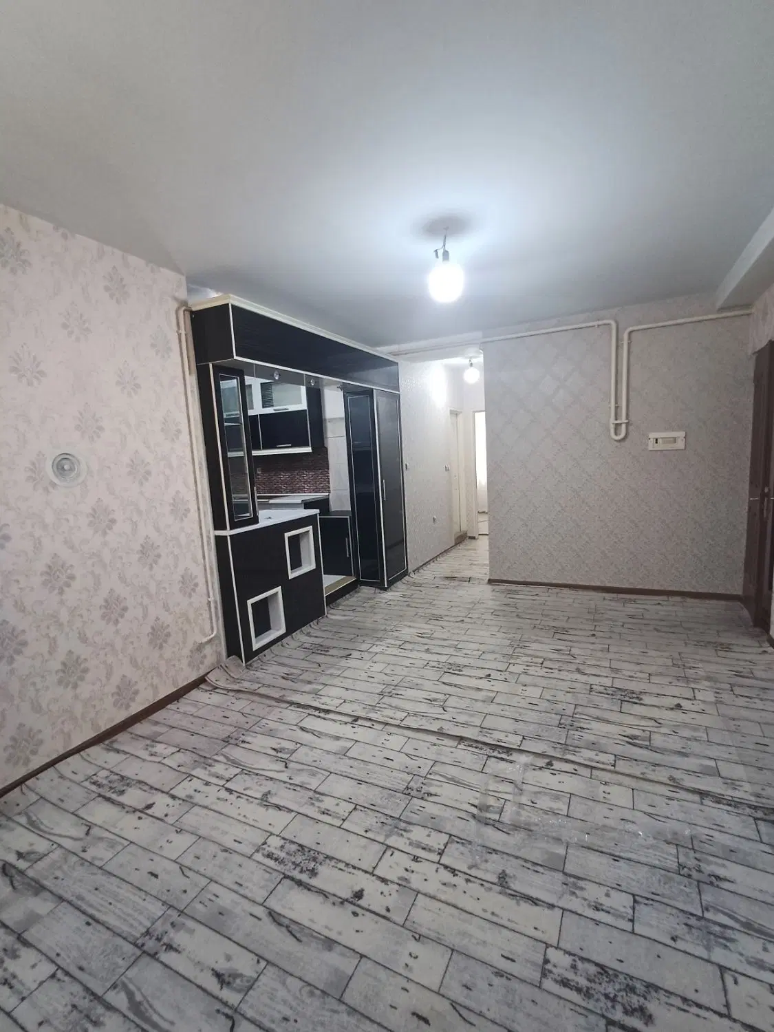آپارتمان ۵۷متر طبقه۲ باپارکینگ اندیشه (داداش‌پور)