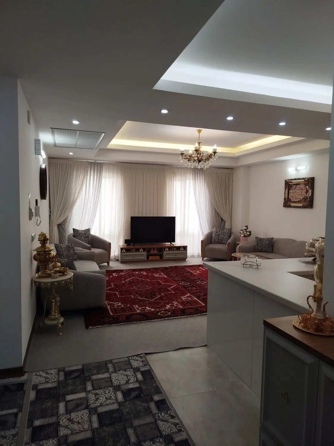 آپارتمان لاکچری، برج فردوس
