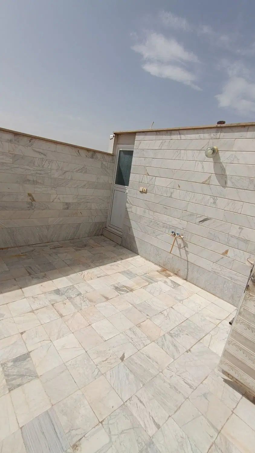 اجاره دوطبقه خونه بهر خیابان با تمام امکانات