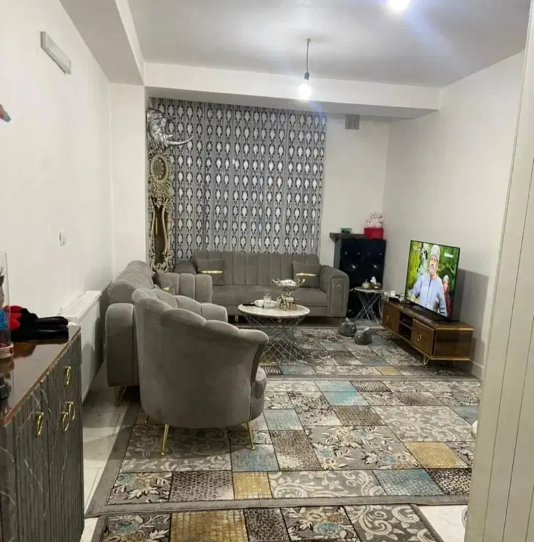 همخانه یا همخونه
