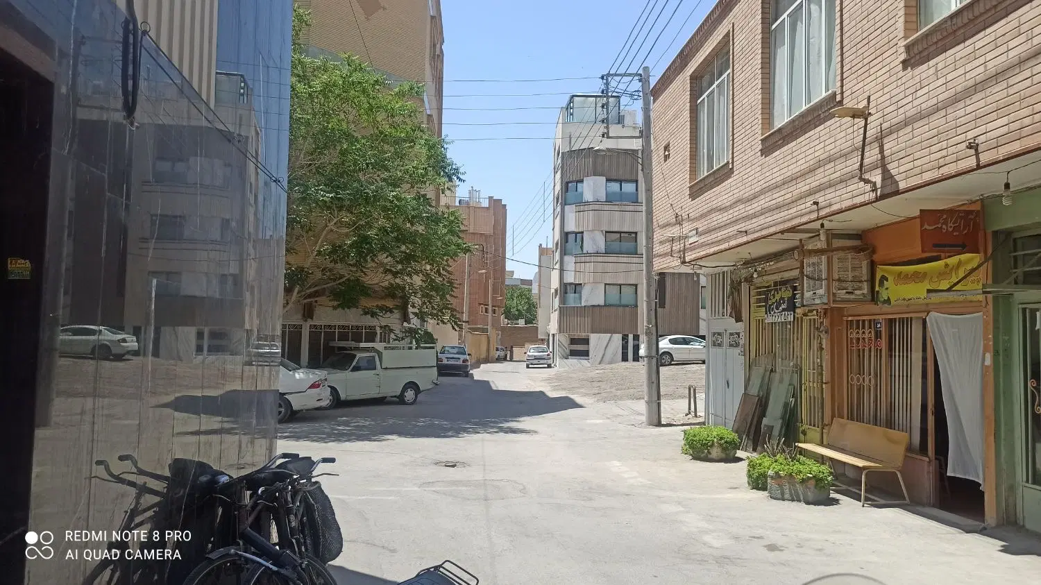 ویلایی دو واحد در به ساخت دو کله راه خیابان زاهد