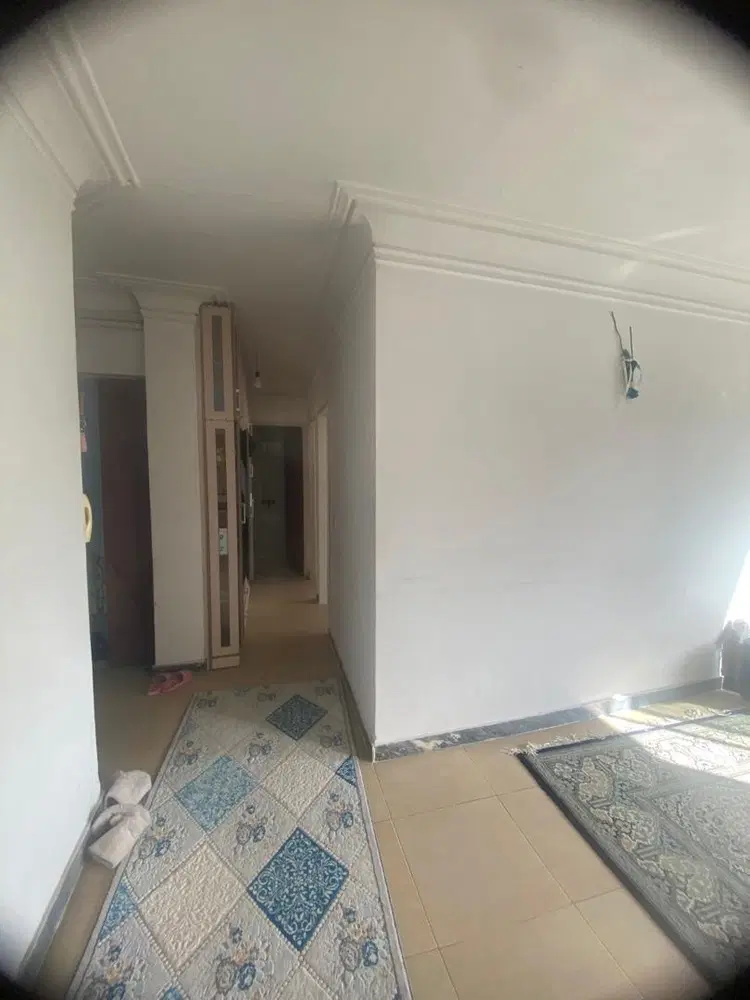 اپارتمان طبقه سوم  شصت متری