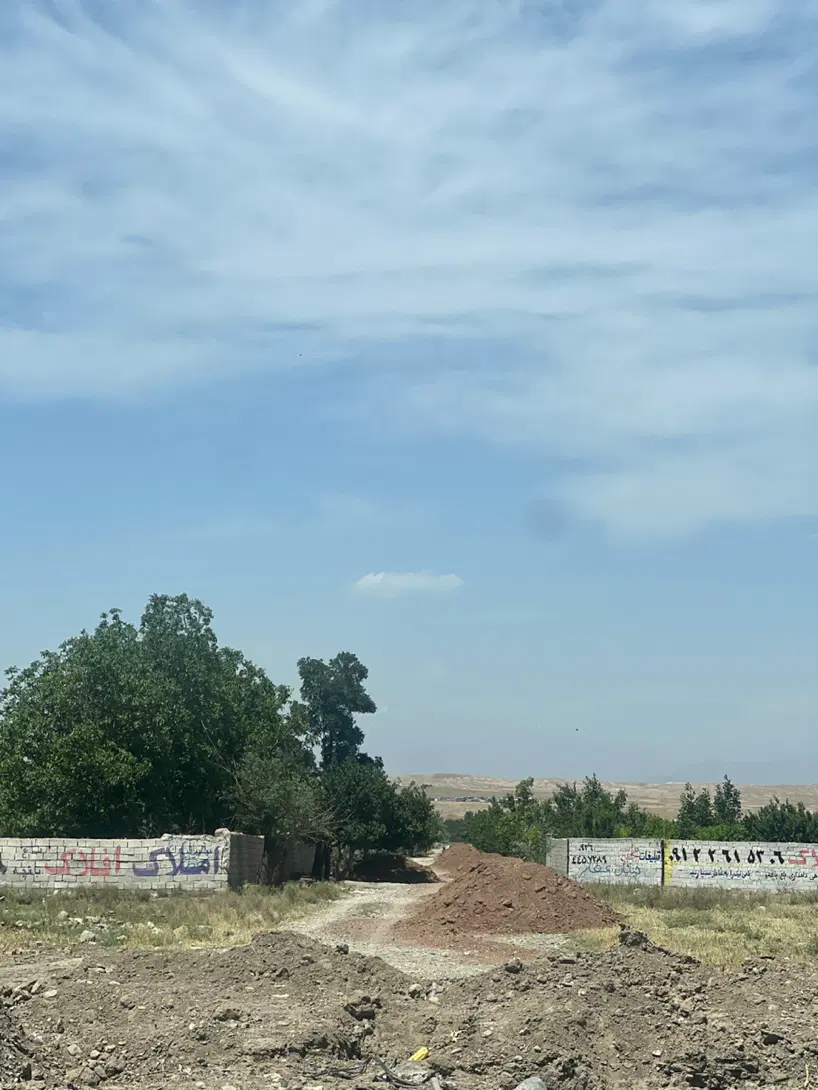 زمین باغچه ای پیشک یک ماهدشت