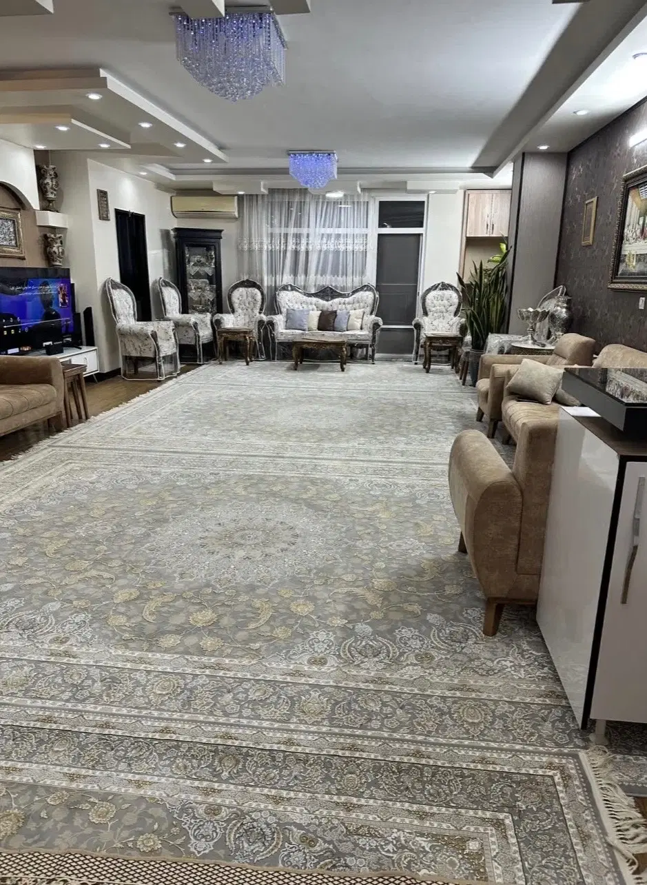 آپارتمان ۳ خوابه ۱۳۵ متری هشت بهشت شرقی خوش نقشه