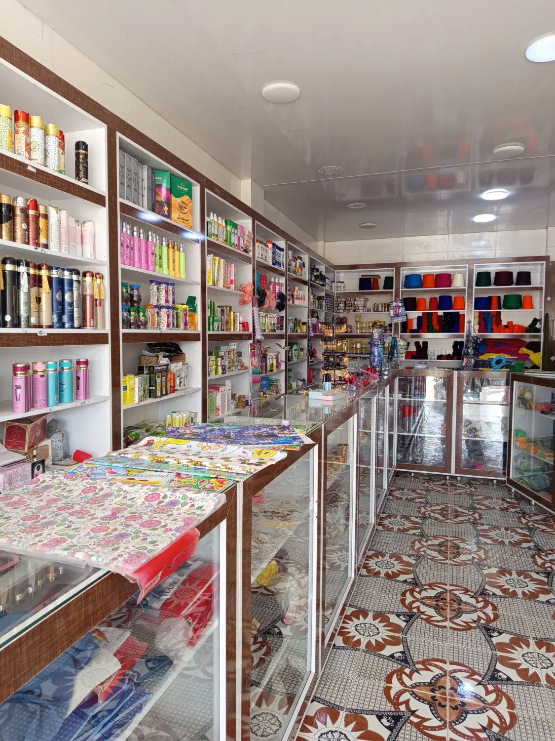 فروش یک باب مغازه لوکس فروشی کمب چابهار