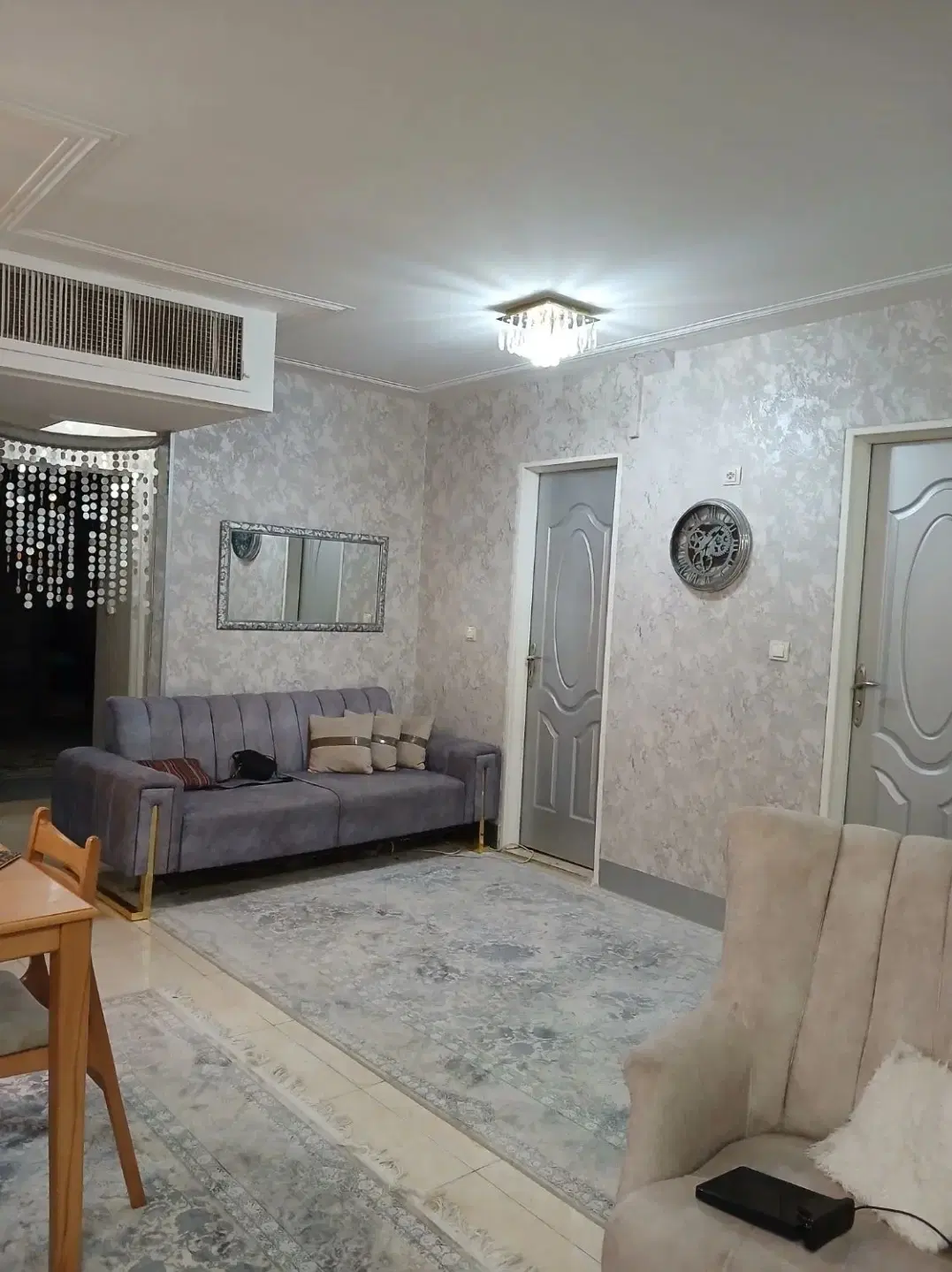 آپارتمان شیک دو خواب ( شهرک ولیعصر خ رحمت)