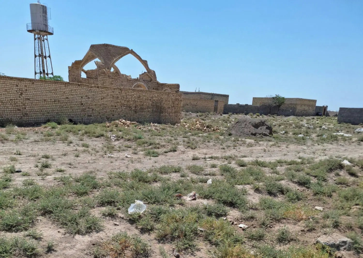 زمین صفی آباد