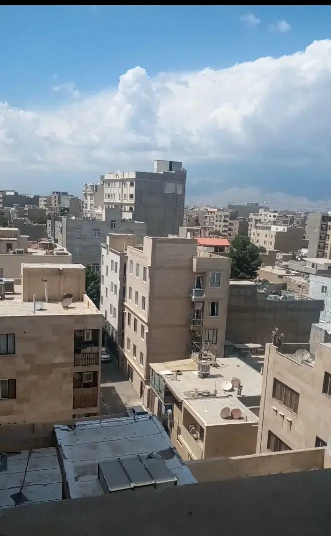 باغستان ( خادم آباد )آپارتمان به شرط سند .
