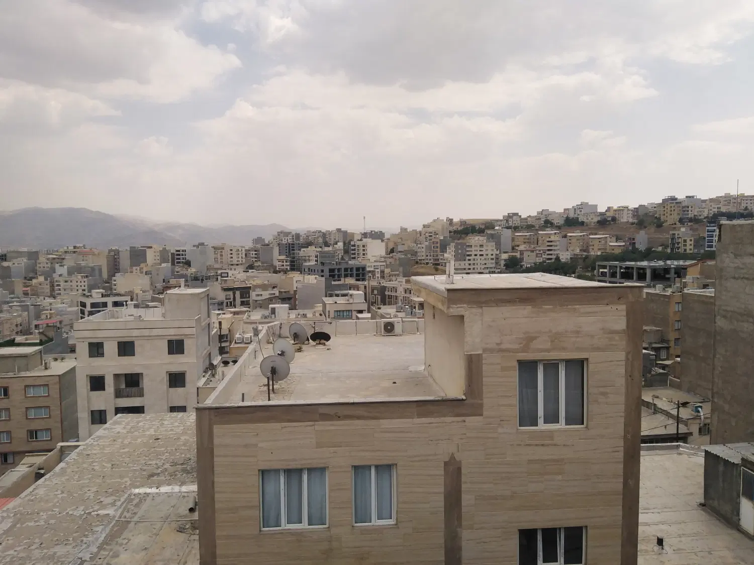 واحد. 130متری شهرک سعدی