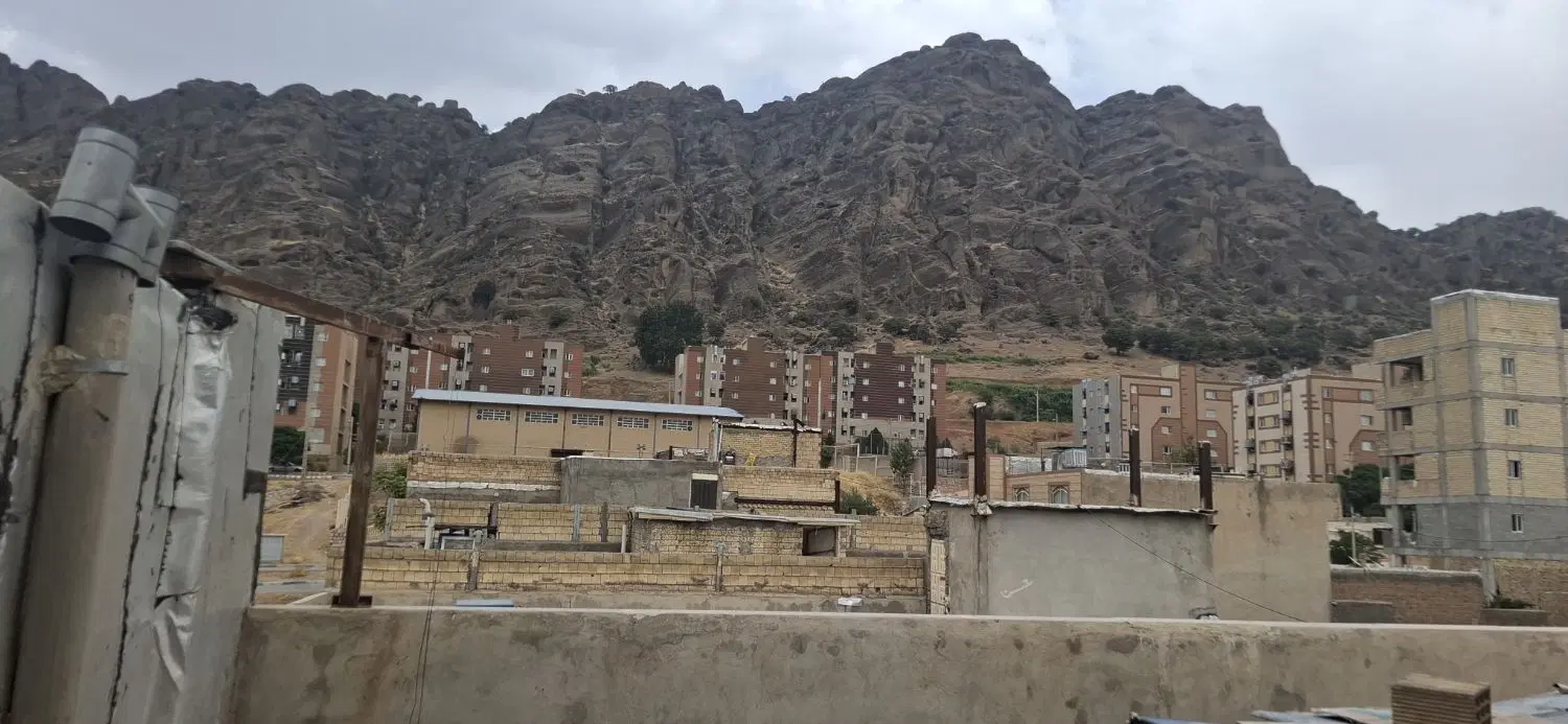 خانه ۶۰ متری  فاز ۱ شهرک بسیجییان