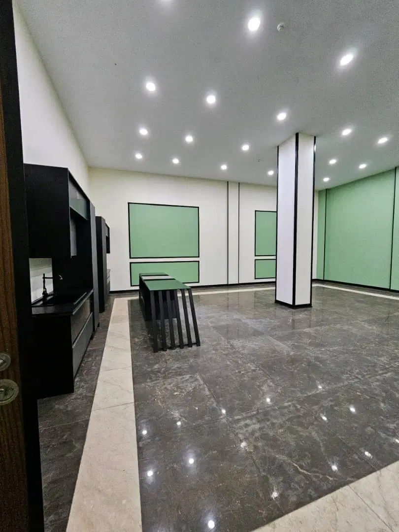 واحد نوساز _ ۱۹۰ متر _ لوکیشن مناسب