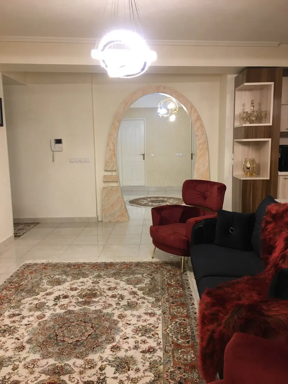آپارتمان ۱۴۰ متری، کوی اشکان