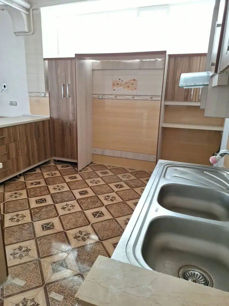 طبقه بالا ۱۱۰متر ،صفاییه ، معراج