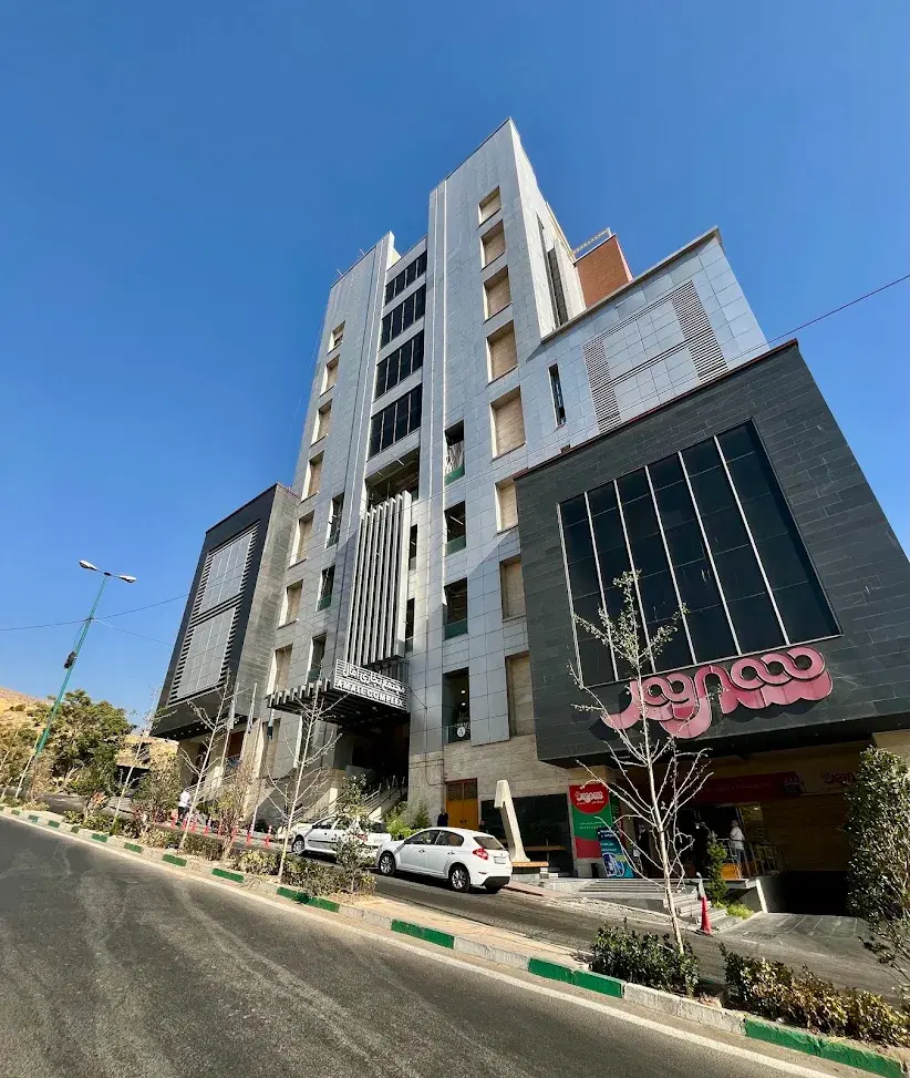 مغازه در پاساژ آمال