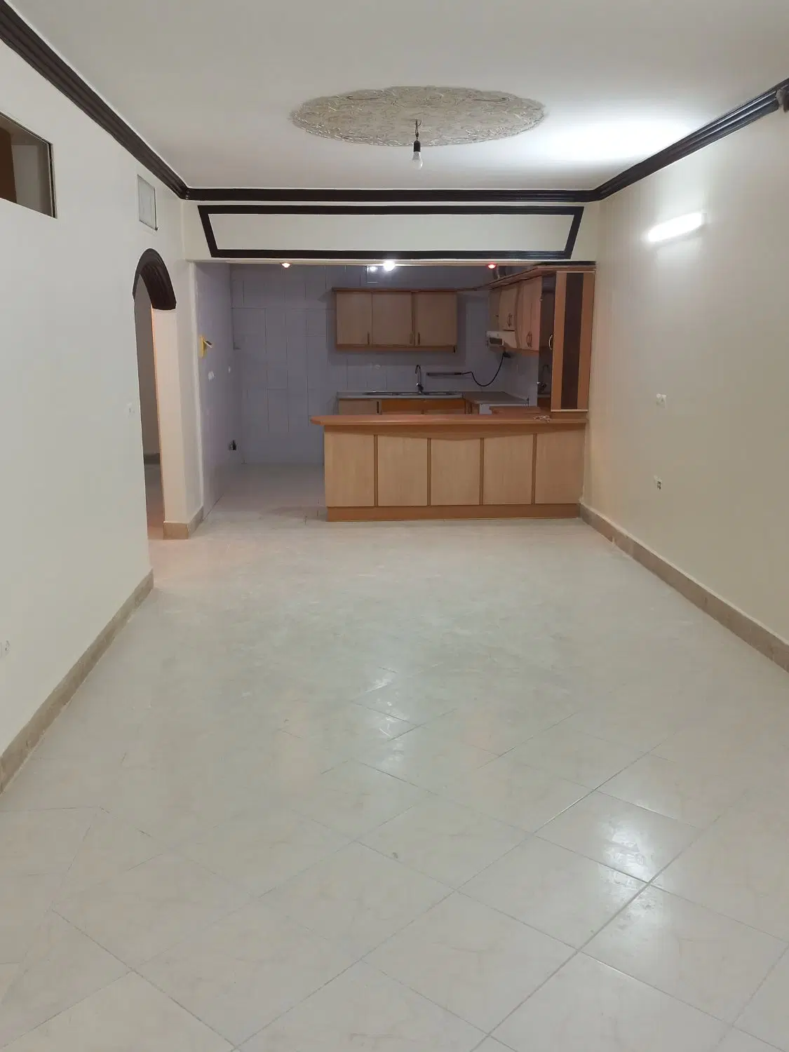 ویلایی ۲طبقه دربست.(طبقه همکف)
