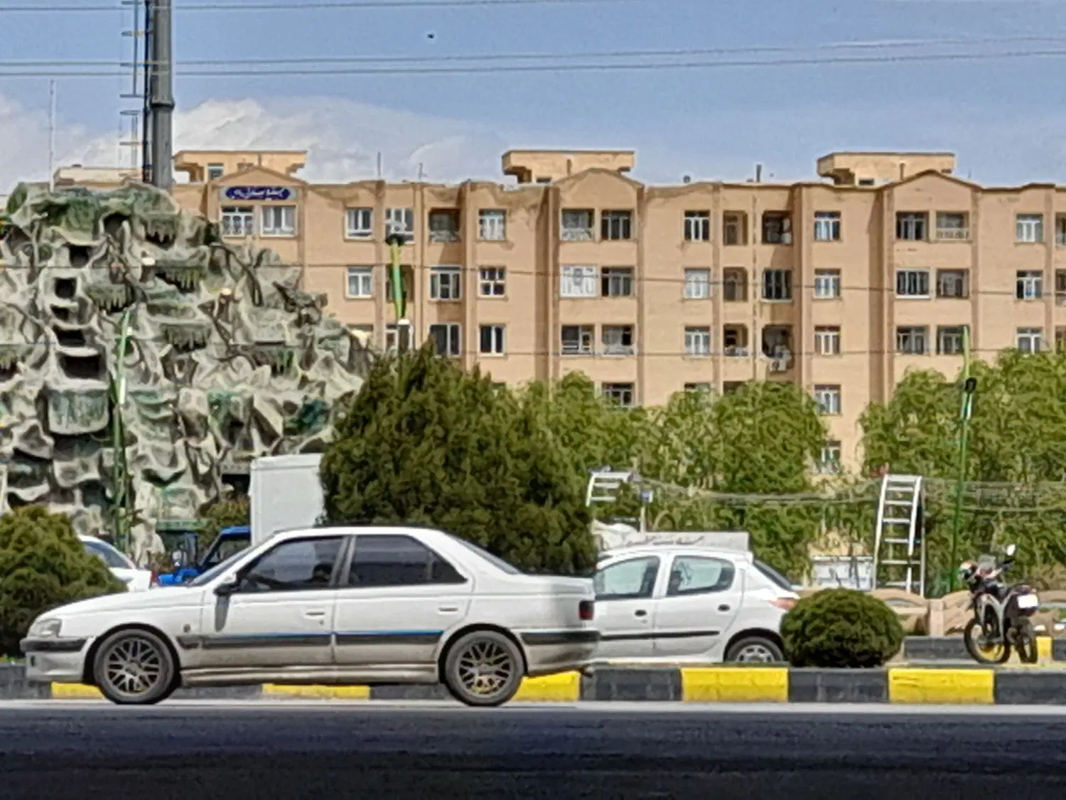 اپارتمان ۱۱۰ متری