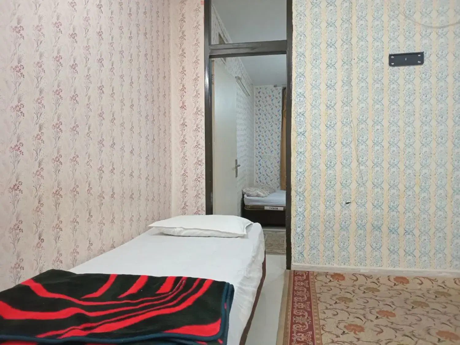 چهار واحد سوئیت آپارتمان مجهز