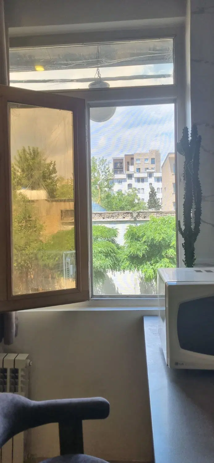 فروش خانه ۷۰ متری دو خوابه بازسازی شده ۱۷ ساله