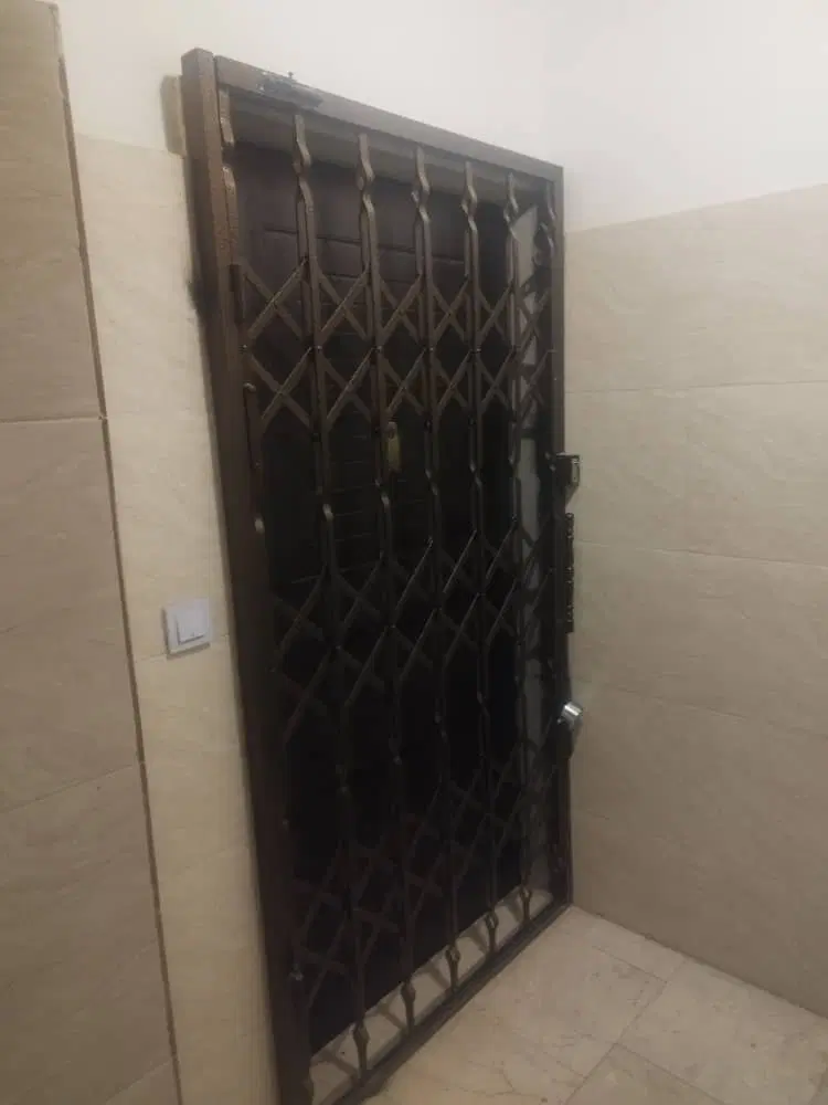 یک واحدآپارتمان نوسازدرحسین آباداسلامشهرباپارکینگ