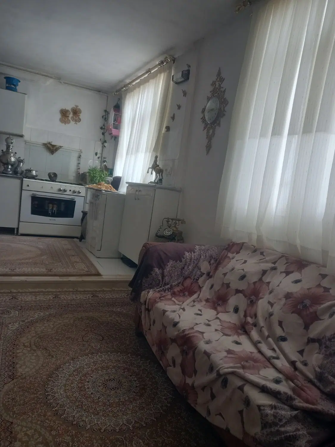 یک طبقه ساختمان طبقه ۲ حدود  ۱۰۰ متر بنا دو خاب