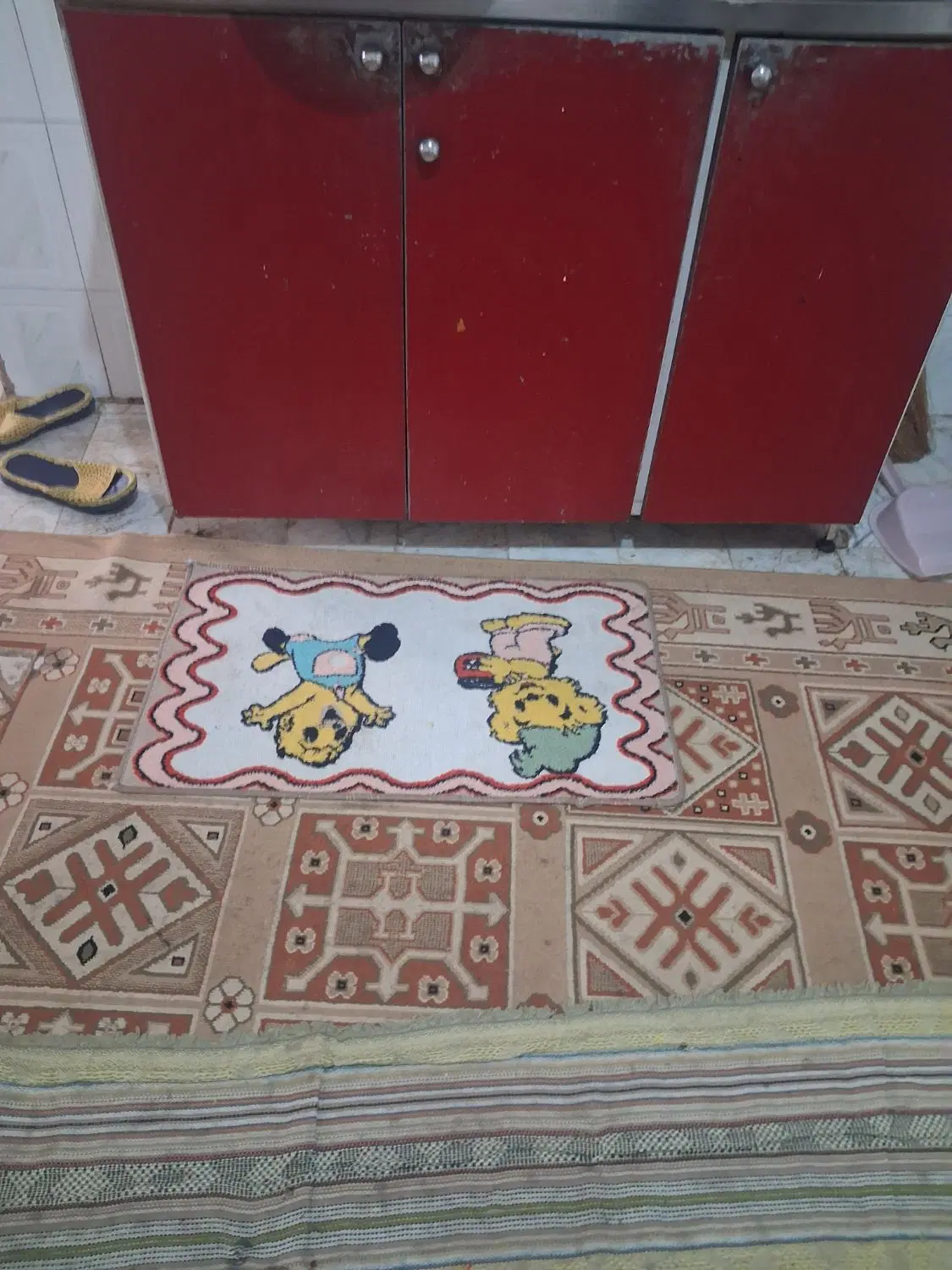 خانه همکف درب به حیاط