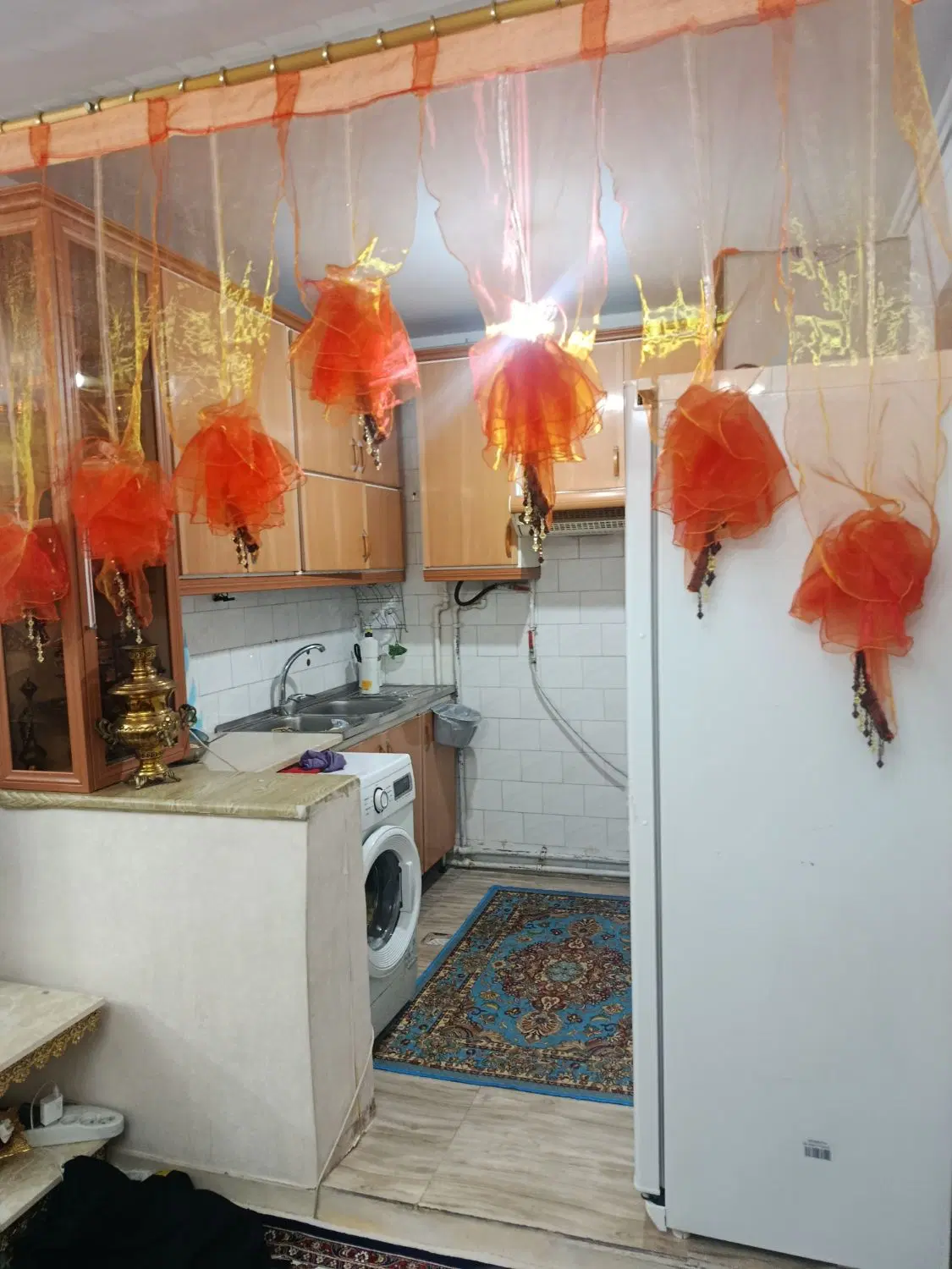 واحد در سروستان دو خواب
