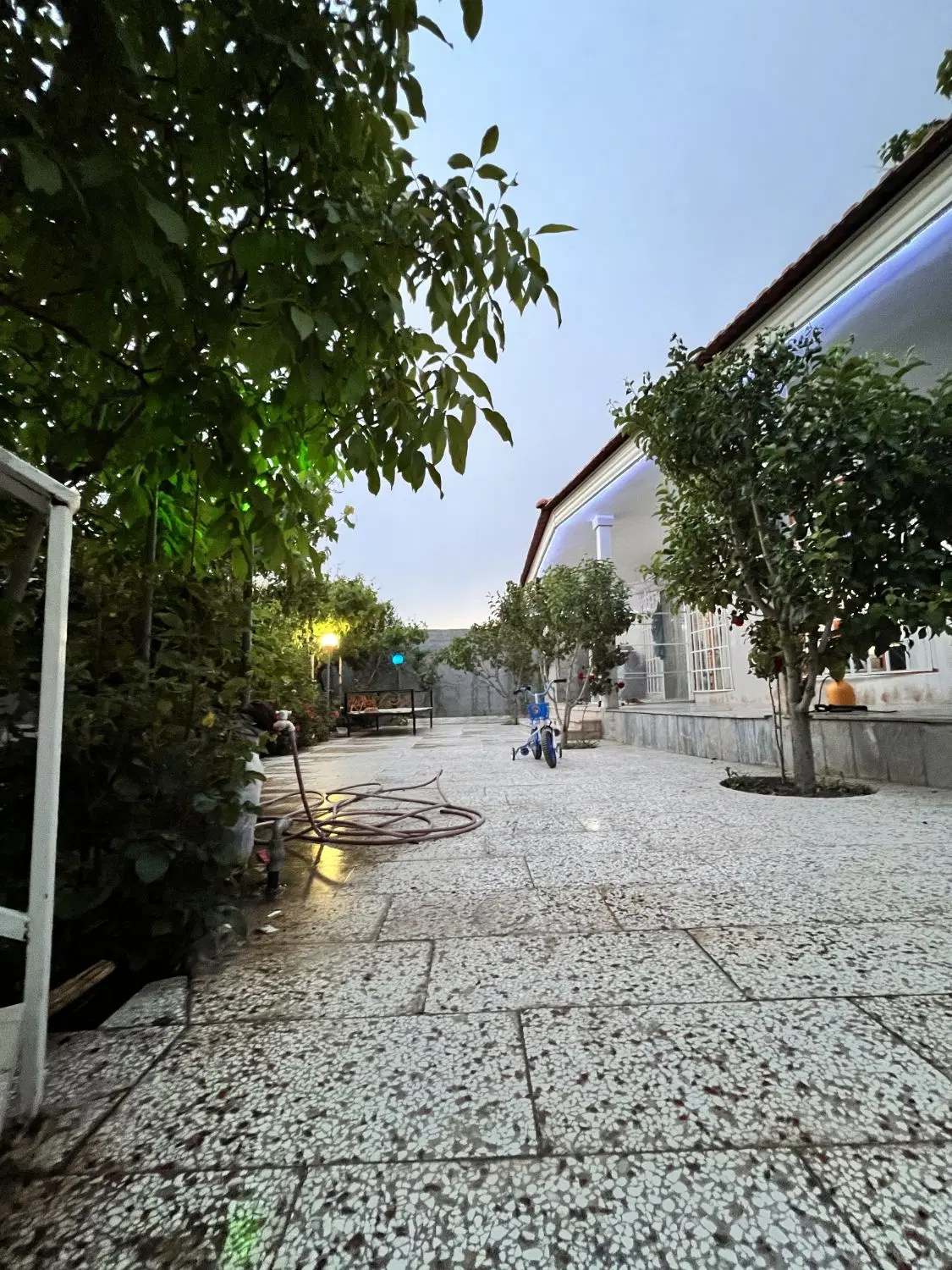 خانه ویلایی جاده قدیم قوچان ۵۲۰ متری