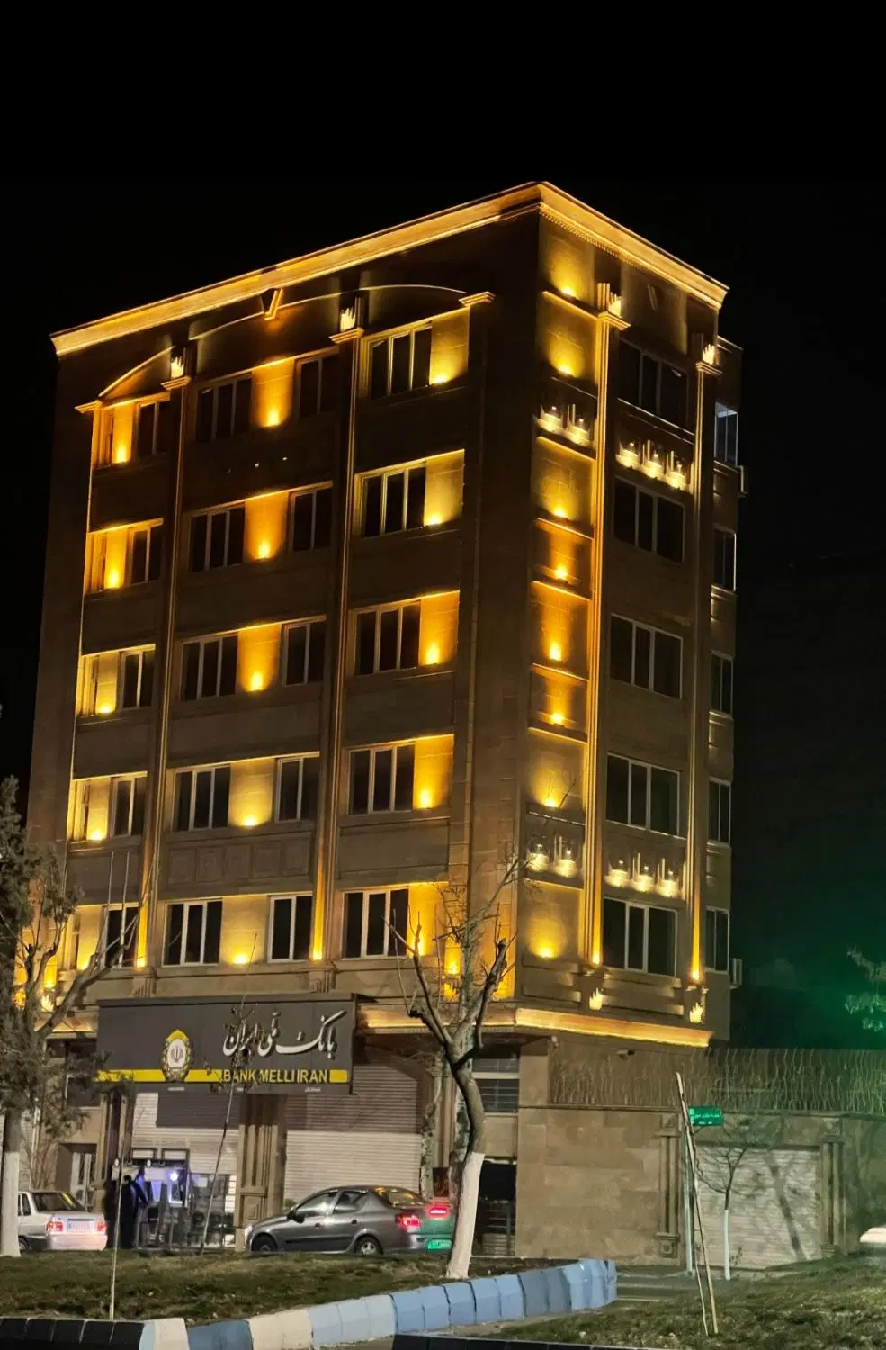 اجاره مغازه و ۳ واحد مسکونی در رجایی شهر