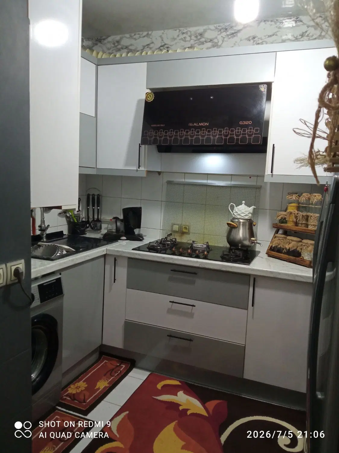 خانه در ماهان 1شهید قره باغی