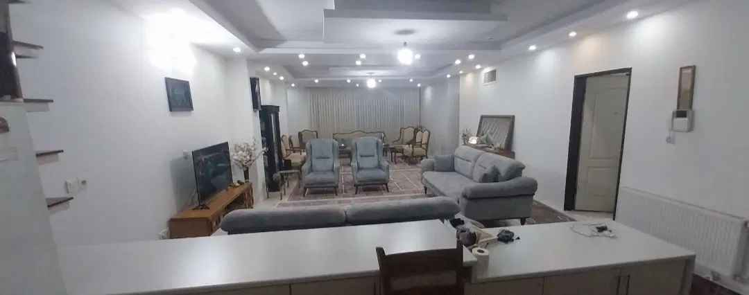 اجاره واحد ۱۴۰ متری حصارک،ایران زمین،نواب