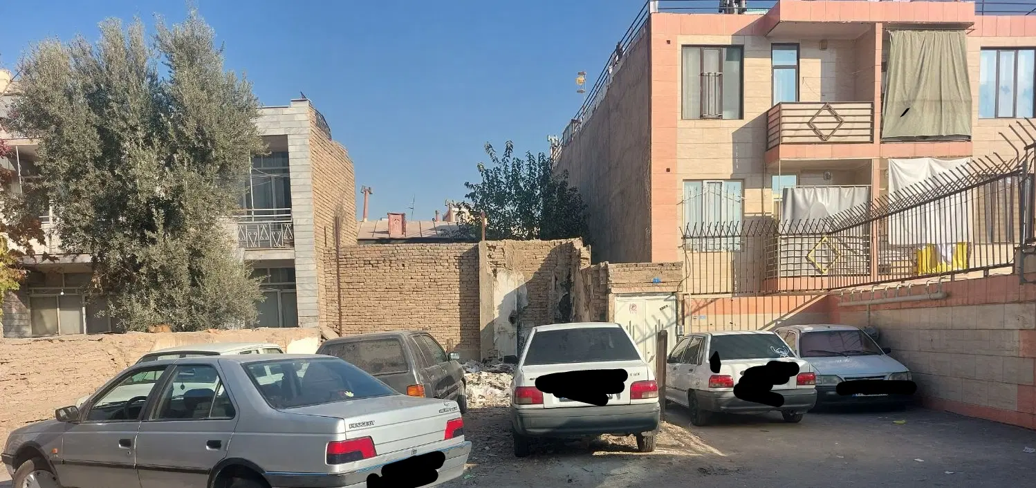 زمین بابت فروش